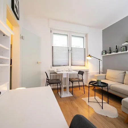 - Zentral - Messe In 15 Minuten Apartment *